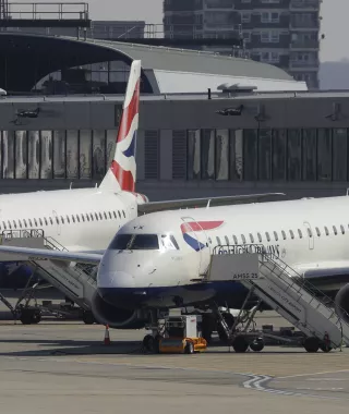 Παραλίγο αεροπορική τραγωδία: Πτήση της British Airways από Αθήνα πέρασε «ξυστά» από drone 