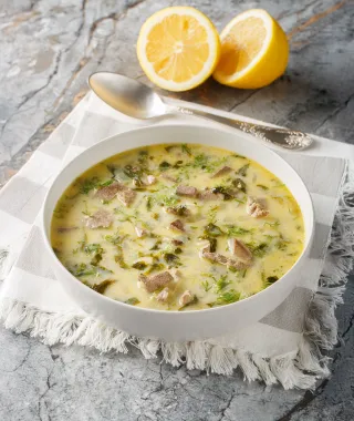 Κλασική μαγειρίτσα αυγολέμονο