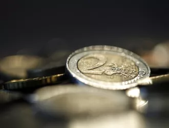 Το ευρώ ενισχύεται κατά 0,13%, στα 1,0660 δολάρια