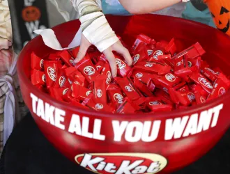 Κλέφτες βούτηξαν φορτηγό με 413.793 σοκολάτες KitKat και παραμένουν άφαντοι 
