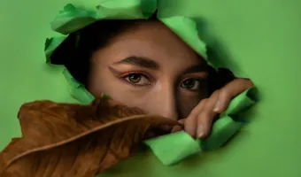 Χρώμα σκιάς ματιών που κολακεύει