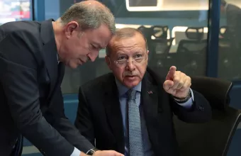 Ακάρ: Ο βίος και η πολιτεία του «στρατηγού» που βρέθηκε στο στόχαστρο του Τραμπ