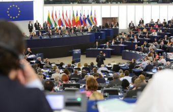 Βρυξέλλες για Brexit: Καμία ψηφοφορία στην ευρωβουλή πριν ψηφιστεί η συμφωνία Brexit στο Λονδίνο