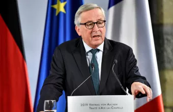 Eurogroup: Γιούνκερ υπέρ «κορωνομολόγων» - Ανεύθυνη η στάση της Ολλανδίας