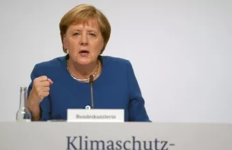 Μέρκελ: Οι συνομιλίες για το Brexit ισοδυναμούν με τον τετραγωνισμό του κύκλου