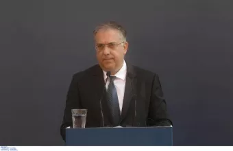 Θεοδωρικάκος: Έως την επόμενη βδομάδα το νομοθετικό πλαίσιο για τα καταστήματα εστίασης