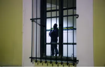 Αιματηρό χτύπημα κατά αστυνομικού στόχου φαίνεται να ετοίμαζε η Επαναστατική Αυτοάμυνα