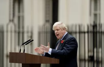 Τζόνσον προς Στέρτζον: Δεν θα υπάρξει νέο δημοψήφισμα στη Σκωτία