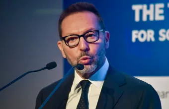 Στουρνάρας σε Politico: Θα ξεπεράσει το 6% η αύξηση του ΑΕΠ φέτος	