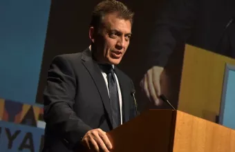 Βρούτσης: Πόσα και πώς θα δοθούν σε νέους του εξωτερικού για επιστρέψουν στην Ελλάδα