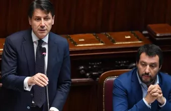 Μετά τον Τζόνσον ο Σαλβίνι; «Σε κωματώδη κατάσταση η κυβέρνηση Κόντε»