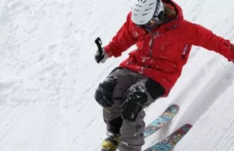 Σκιέρ σε χιονοδρομικό