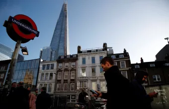 Κορωνοϊός: Κραυγή αγωνίας φοιτήτριας στο Λονδίνο: «Θα αφήσετε τον κόσμο να πεθάνει;» (vid)