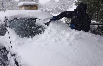 Ζηνοβία: Στην κατάψυξη η χώρα - Oι κλειστοί δρόμοι στην Αττική