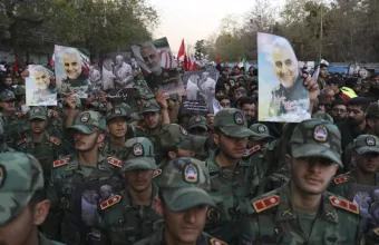 Μπορεί το Ιράν να αντιμετωπίσει τις ΗΠΑ σε πόλεμο; Ποια η στρατιωτική ισχύς του;