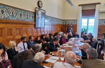 Γεννηματά για αμβλώσεις: Μαζί με την αφίσα να αποσύρουν και τη διοίκηση της ΣΤΑΣΥ