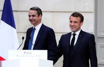 Μητσοτάκης-Μακρόν: Εγκαινίασαν την έκθεση «Η γέννηση της σύγχρονης Ελλάδας» στον Λούβρο