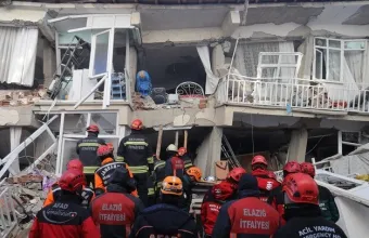 Σεισμός στην Τουρκία: 29 νεκροί, πάνω από 1000 τραυματίες, δεκάδες εγκλωβισμένοι