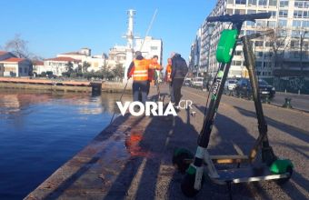 Θεσσαλονίκη: Δεκάδες πατίνια ψάρεψε ο δήμος από τον Θερμαϊκό (video) 