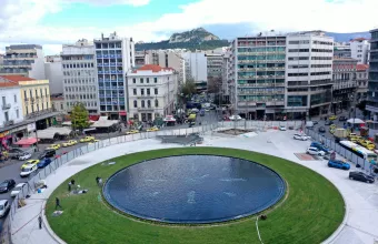 Έτσι είναι η νέα πλατεία Ομονοίας με το συντριβάνι της από ψηλά - Πλάνα από drones