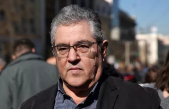 Κουτσούμπας: Ο λαός όρθιος και δυνατός για να ζήσει τη δική του Ανάσταση