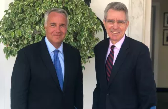 Δασμοί και επενδύσεις στο επίκεντρο της συνάντησης  Βορίδη με τον Τζέφρι Πάιατ