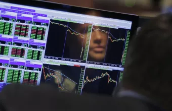 Υποχώρησε κάτω από 5% η απόδοση του 10ετούς ομολόγου