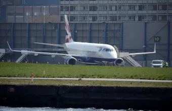 Εμπορικές πτήσεις μεταξύ Ηνωμένου Βασιλείου – Ελλάδας μέσω διέλευσης από Ευρωπαϊκές χώρες 