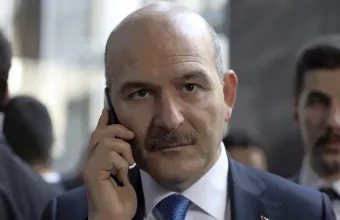 Συνεχίζει να προκαλεί η Άγκυρα: 76.358 πρόσφυγες φεύγουν από την Τουρκία λέει ο Σοιλού