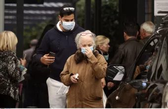 Κορωνοϊός: Το ΕΚΠΑ παρουσιάζει τα επτά νεότερα δεδομένα για την επιδημία