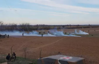 Έβρος: Νέα επεισόδια στις Καστανιές-Τούρκοι πετούν δακρυγόνα σε Έλληνες στρατιωτικούς (VIDEO)