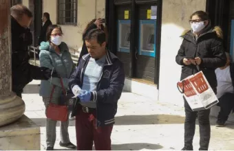 Όλα τα μέτρα της ΑΑΔΕ για αποφυγή συνωστισμού σε τράπεζες και εφορίες