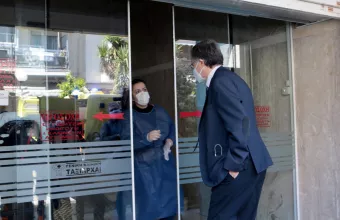 Τσιόδρας από «Ταξιάρχαι»: «Από τους 226 οι 37 είναι θετικοί στον κορωνοϊό» (pic+vid)