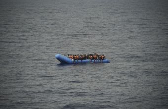 Μυτιλήνη: Βάρκα με 32 πρόσφυγες και μετανάστες έφτασε σε παραλία του Μανταμάδου