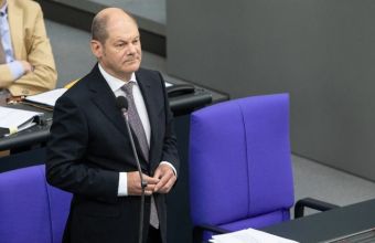 Spiegel - Eurogroup: Ο Σολτς θα θέσει “βέτο” στο κορωνοομόλογο την Τρίτη