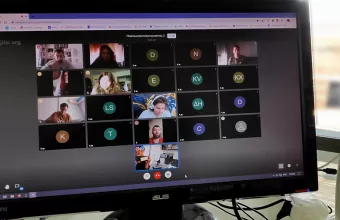 Ο ιός που κάνει τα πανεπιστήμια ζόμπι