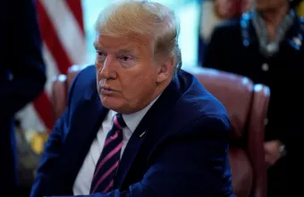 Κορωνοϊός – Τραμπ: Ήμουν «σαρκαστικός» - Δεν ενθαρρύνω να πιείτε απολυμαντικό