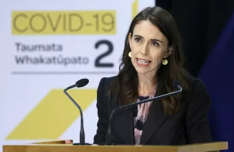 Νέα Ζηλανδία-Αρντέρν: Γιατί ανακοίνωσε lockdown με ένα μόνο κρούσμα κορωνοϊού