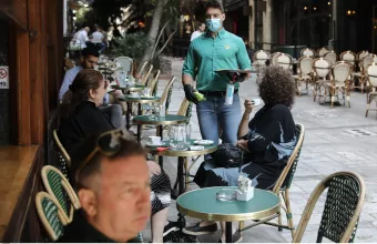 Κορωνοϊός: Στις 6 το απόγευμα οι ανακοινώσεις Πλεύρη για νέα μέτρα 