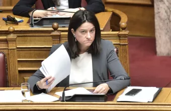 Κεραμέως: Ούτε βήμα πίσω από την απευθείας μετάδοση μαθημάτων με κάμερες