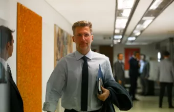 Σκέρτσος σε ΣΚΑΪ 100,3: Έως 20.000 εμβολιασμοί την ημέρα στα 4 Mega Κέντρα