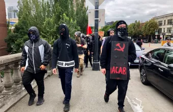 Ποιο είναι το κίνημα Antifa που θέλει να κηρύξει ο Τραμπ τρομοκρατική οργάνωση