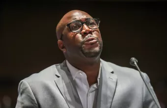 ΗΠΑ: Ο αδελφός του Φλόιντ ζητά στο Κογκρέσο να «βάλει τέλος στον πόνο» των Αφροαμερικανών