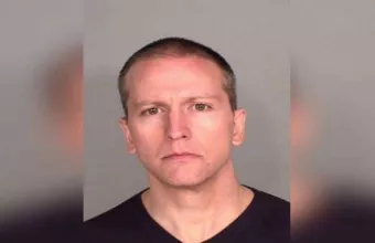 Δολοφονία Φλόιντ: Δίωξη για φόνο δεύτερου βαθμού στον Ντέρεκ Σόβιν