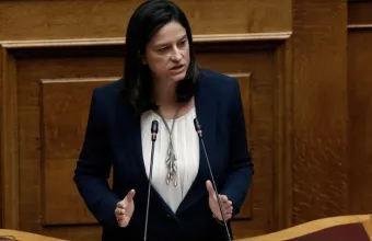 Αγωγή Κεραμέως κατά ΔΟΕ και ΟΛΜΕ για την απεργία στις εξετάσεις της «ελληνικής PISA»
