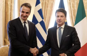 Τι σημαίνει η ιστορική συμφωνία με Ιταλία για την ΑΟΖ - Συρίγος: Οριοθέτηση σημαίνει ανακήρυξη