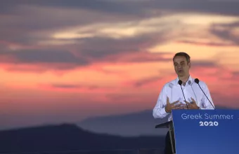 «Ο ελληνικός τουρισμός επέστρεψε»: Tα διεθνή ΜΜΕ για τις ανακοινώσεις Μητσοτάκη από Σαντορίνη