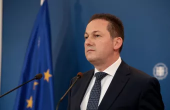 Πέτσας: « Αν όσα καταγγέλει ο κ. Μιωνής είναι πραγματικά, τότε βρισκόμαστε μπροστά στην αποκάλυψη αδίστακτου παρακράτους»