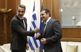 Ολοκληρώθηκε η συνάντηση Μητσοτάκη - Τσίπρα για ελληνοτουρκικά: Ο πρώτος διάλογος