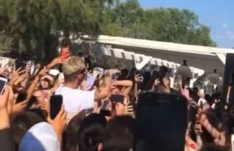 Ξέ(FY)γε: Beach πάρτυ συνωστισμού με σύνθημα «Δεν υπάρχει ιός» στην Αχαΐα (vid)